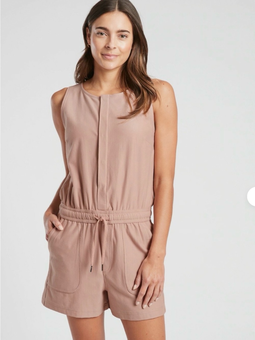 Athleta Farallon Romper
Size: XS
Color: mocha latte (very light dusty mauve)